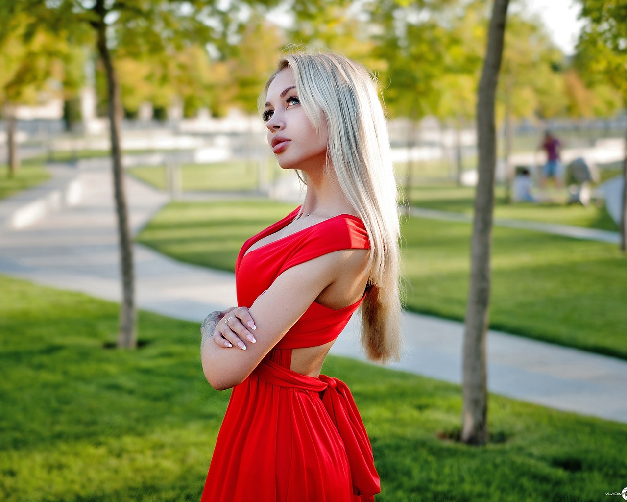 women, blonde, portrait, arms crossed, park, women outdoors, red dress