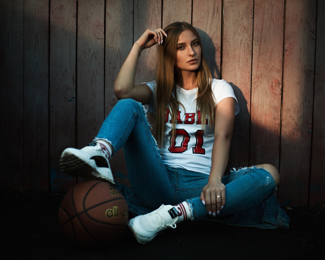 women, portrait, blonde, ball, t-shirt, sitting, sneakers, torn jeans