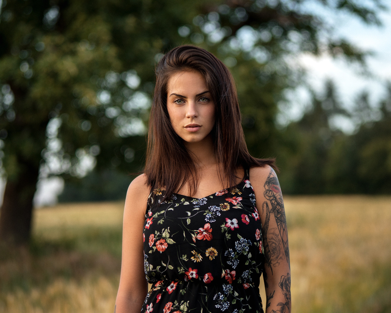 marlen valderrama alvarez, women, martin kuhn, women outdoors, tattoo, trees, portrait