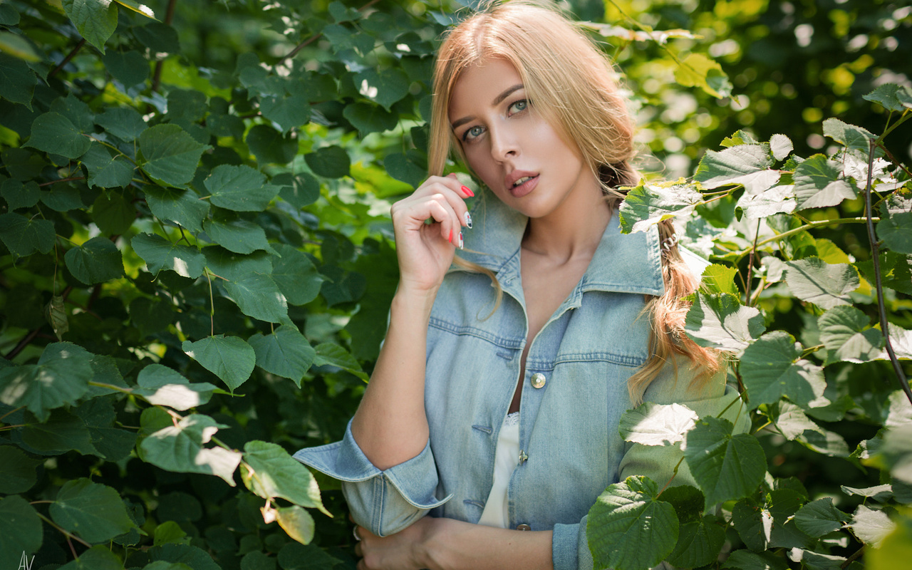 women, blonde, portrait, denim, women outdoors, painted nails