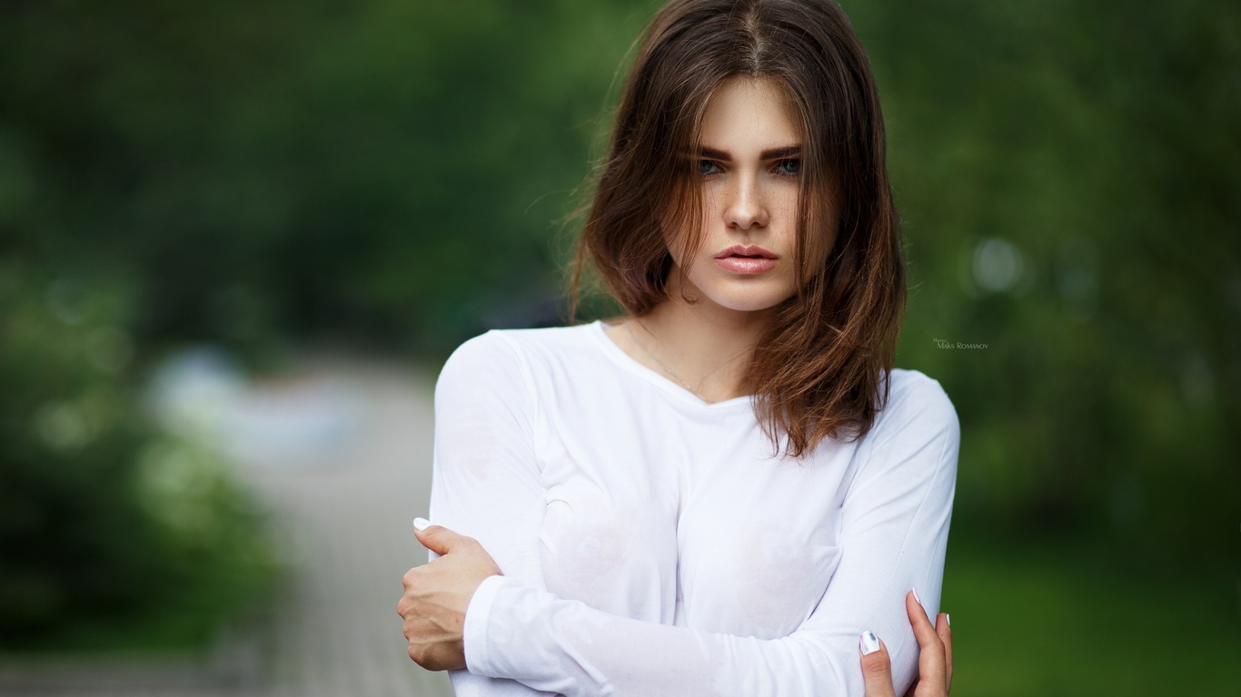 women, maksim romanov, portrait, arms crossed, women outdoors