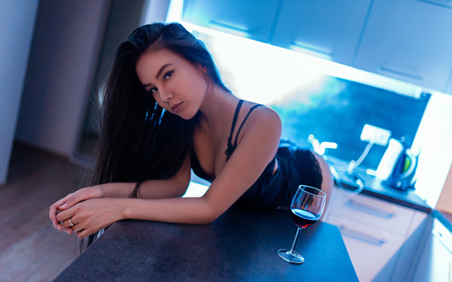 women, portrait, kitchen, body lingerie, drinking glass, black lingerie