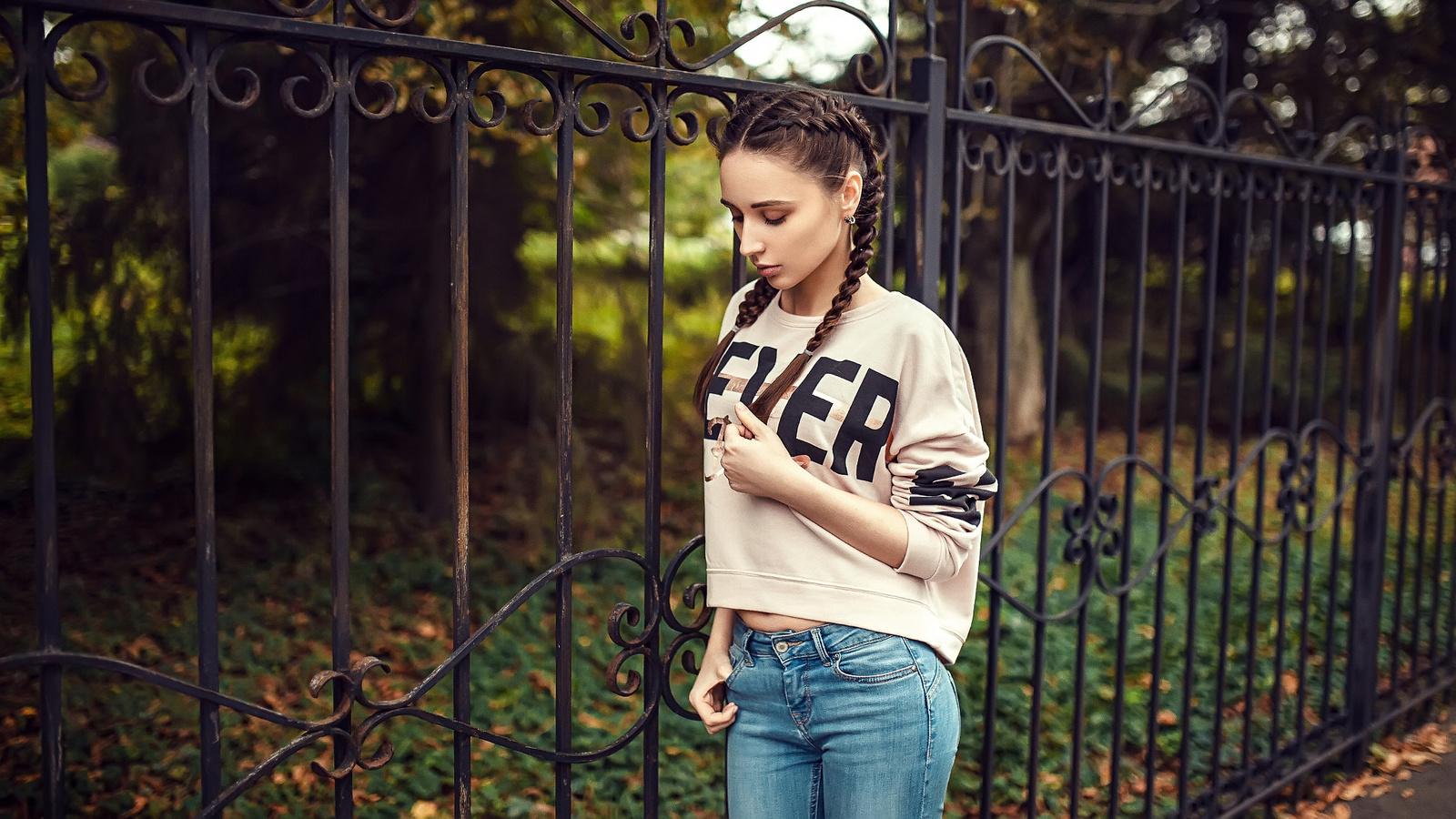 women, pigtails, jeans, portrait, women outdoors, trees