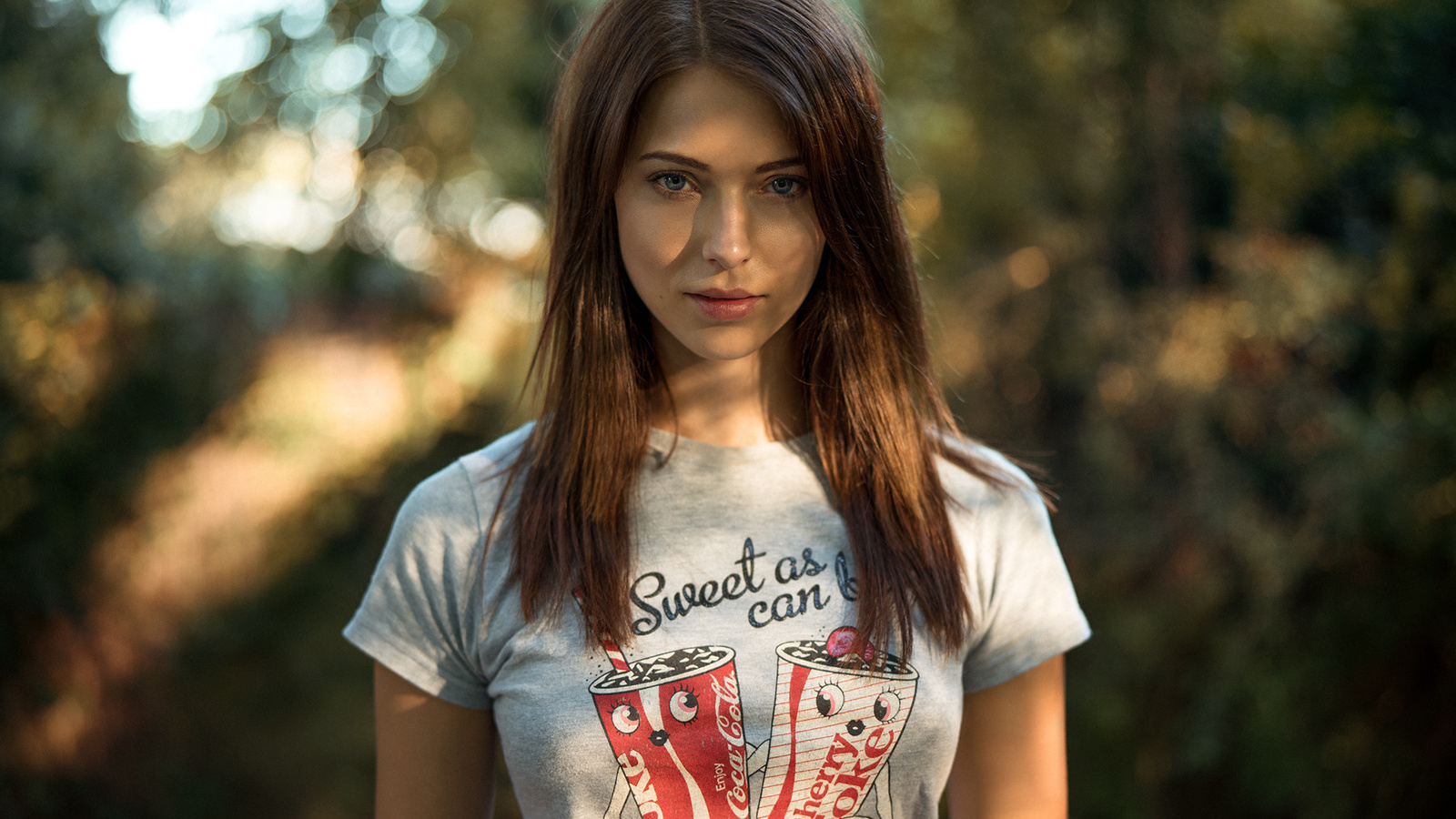 laura franziska, women, martin kuhn, women outdoors, t-shirt, portrait