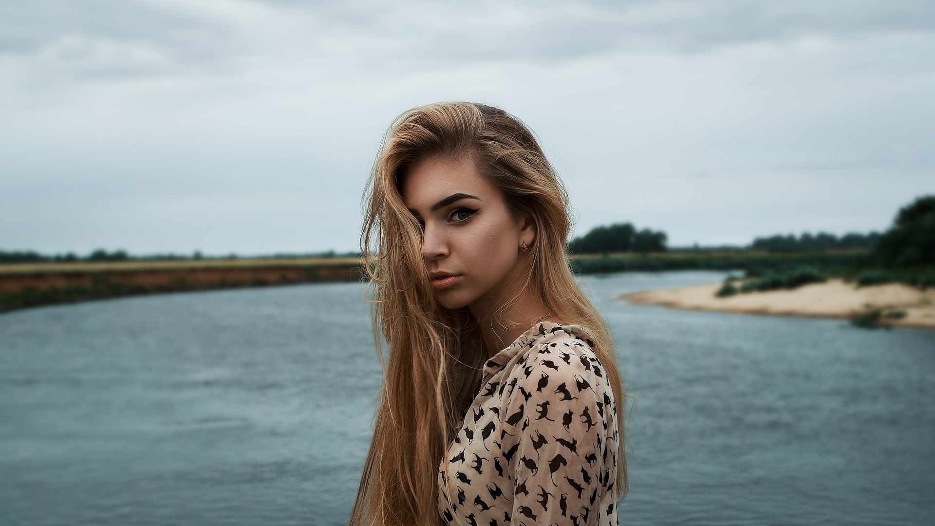 women, blonde, portrait, women outdoors, dress, river, eyeliner