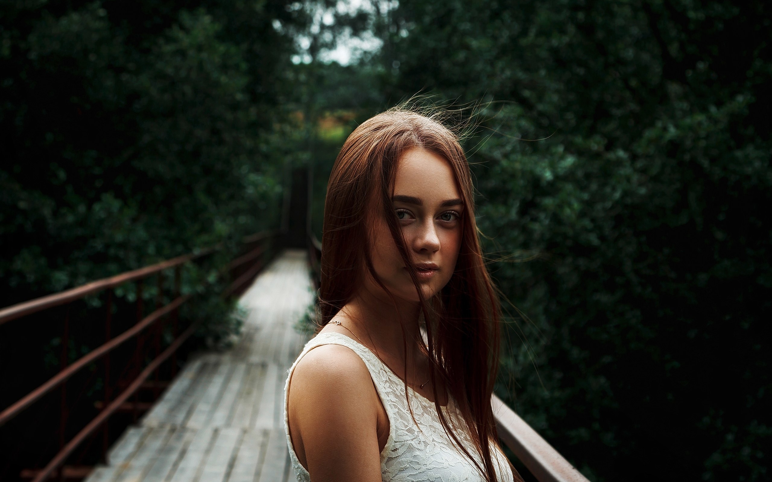 women, portrait, bridge, women outdoors, blue eyes, face