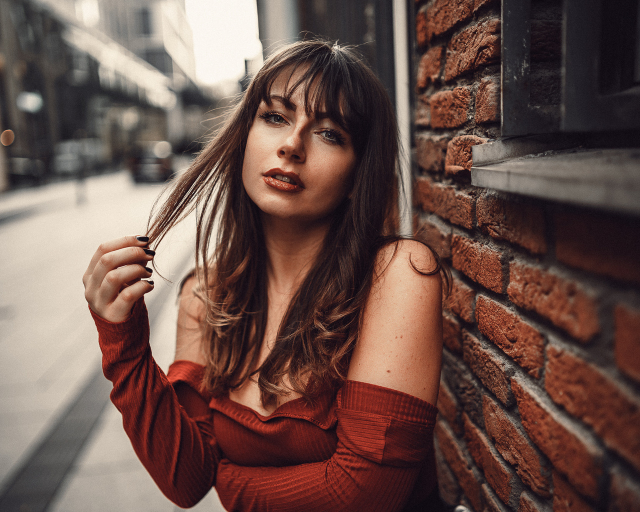 women, portrait, bare shoulders, bricks, black nails, face