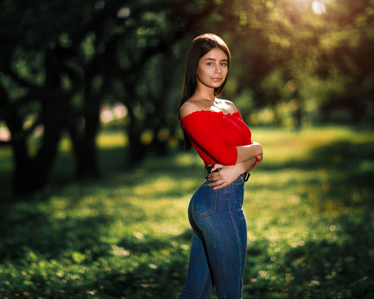 women, mihail gerasimov, portrait, jeans, trees