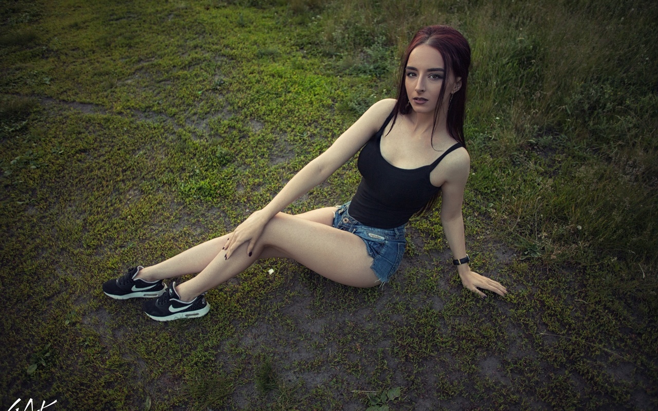 women, portrait, jean shorts, sitting, sneakers, nike, women outdoors, purple nails