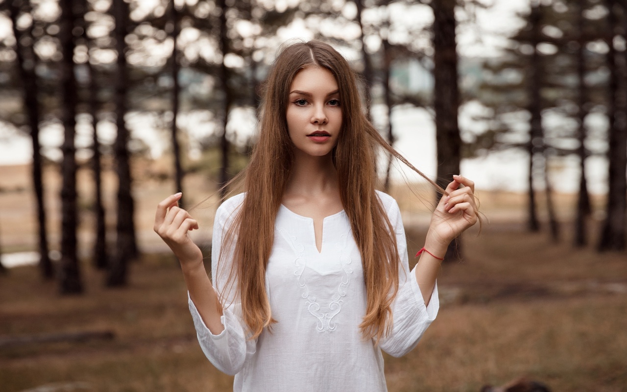 women, braces, long hair, blue eyes, trees, women outdoors, portrait