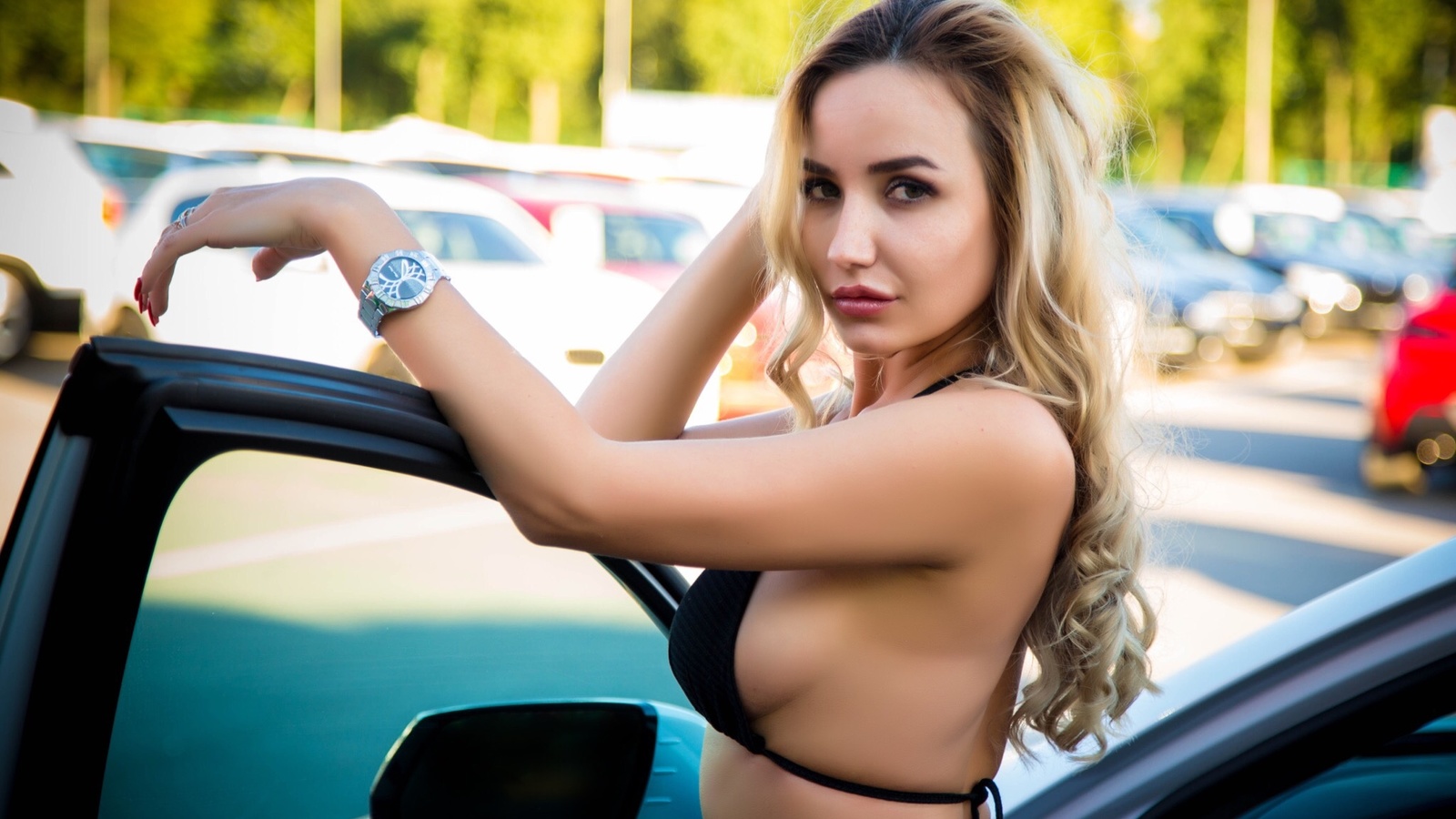 women, blonde, women with cars, swimwear, sideboob, portrait, tanned