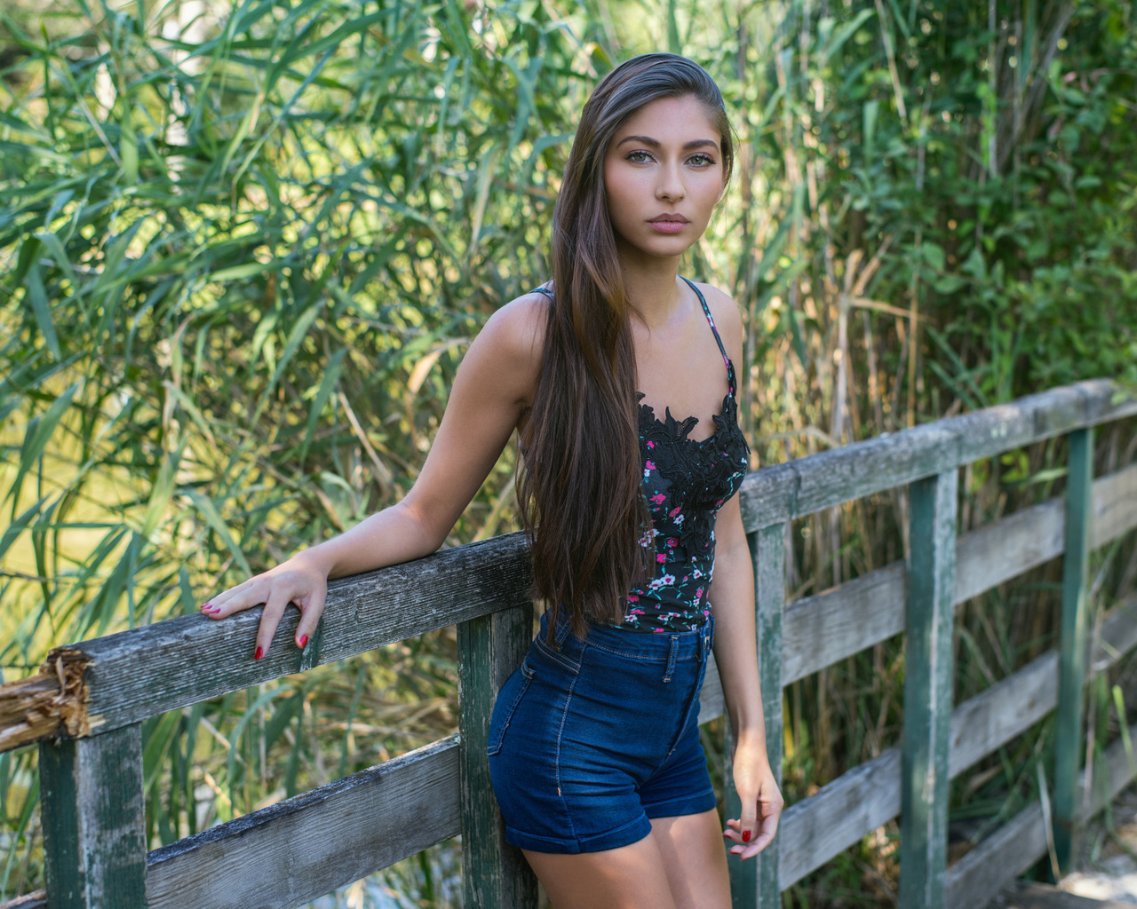 women, portrait, fence, long hair, jean shorts, red nails