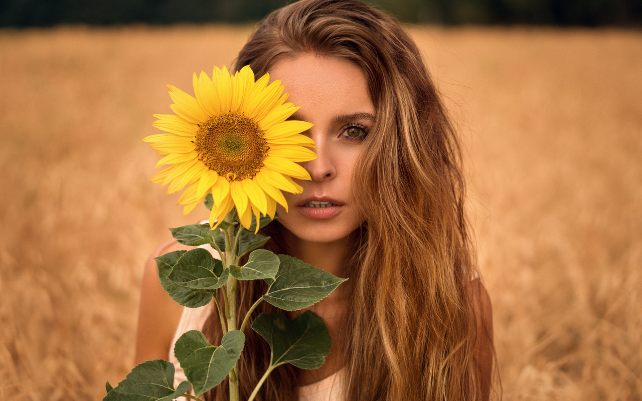 women, sunflowers, blonde, martin kuhn, portrait, face, long hair