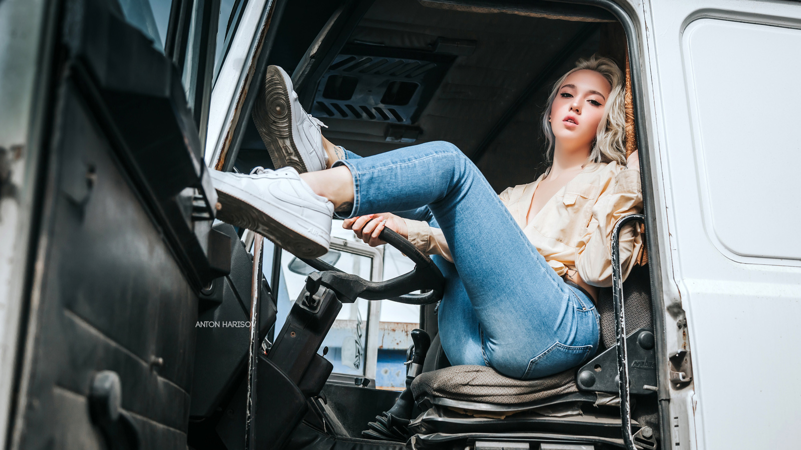 women, blonde, dyed hair, anton harisov, trucks, jeans, sitting, sneakers, tattoo, nike