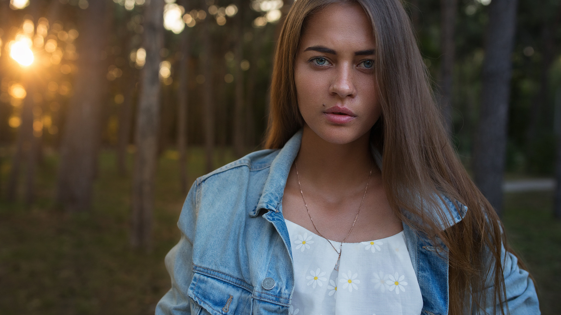 women, dmitry sn, portrait, denim, trees, blue eyes, sunset