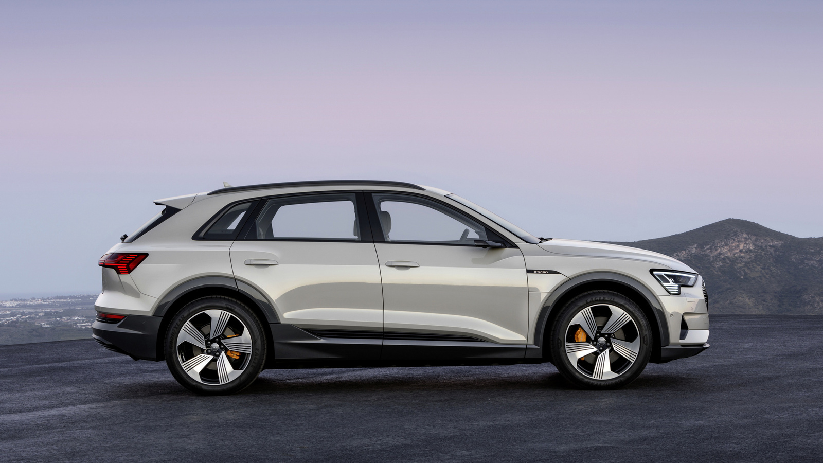 audi, e-tron, 2019, side view, electric crossover