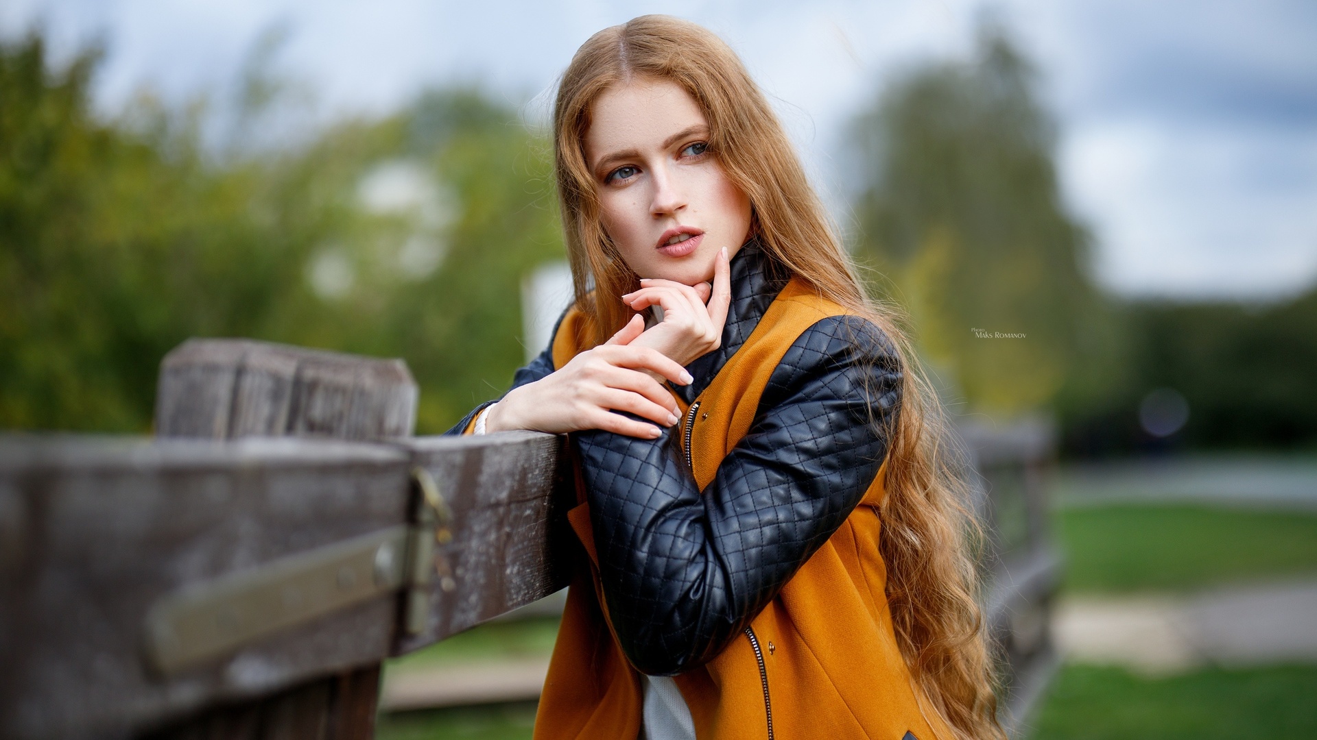 women, maksim romanov, blonde, long hair, portrait, fence