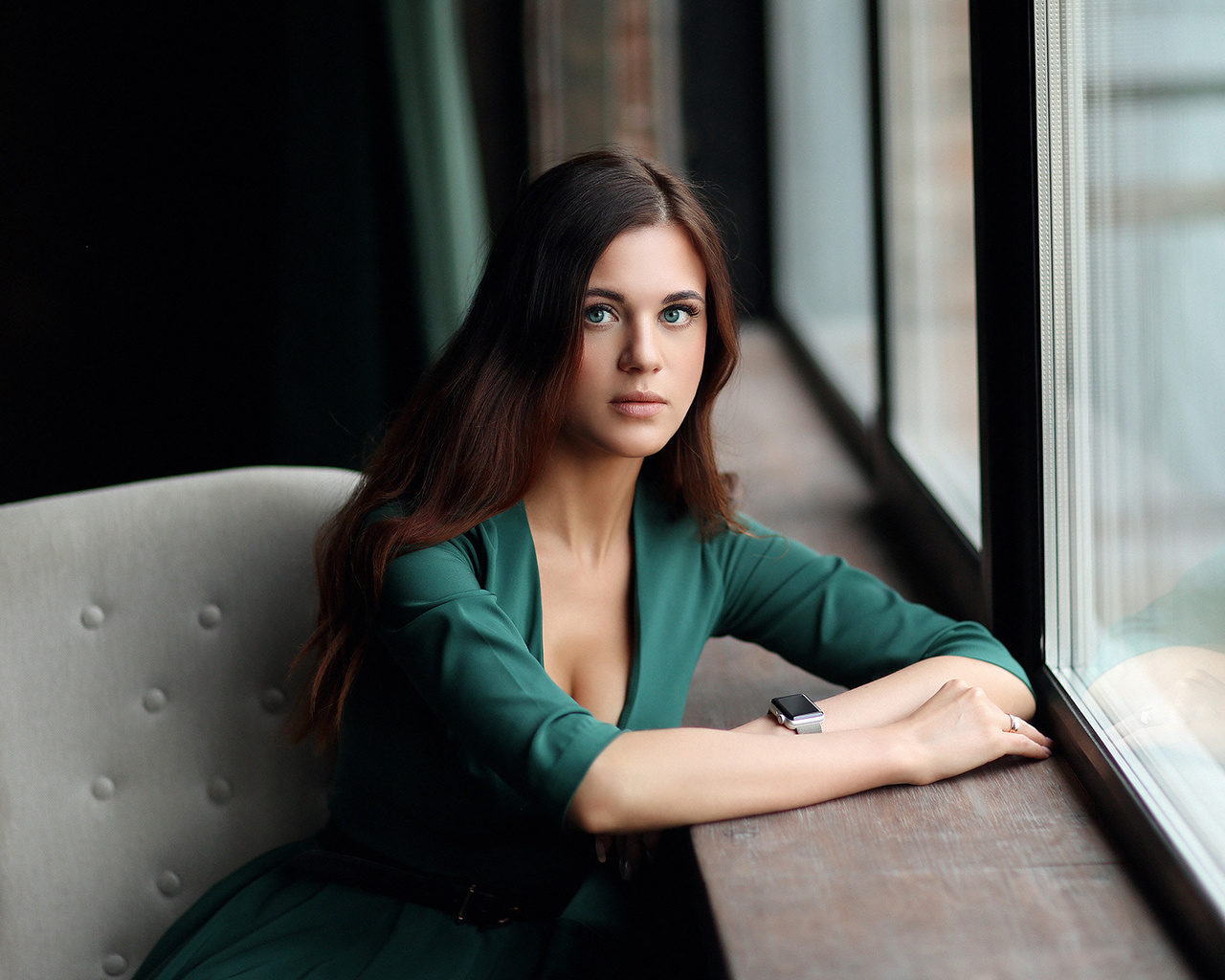 women, dmitry arhar, green dress, portrait, green eyes, window, belt