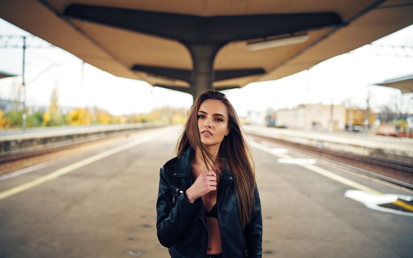 women, portrait, leather jackets, black bras, blue eyes