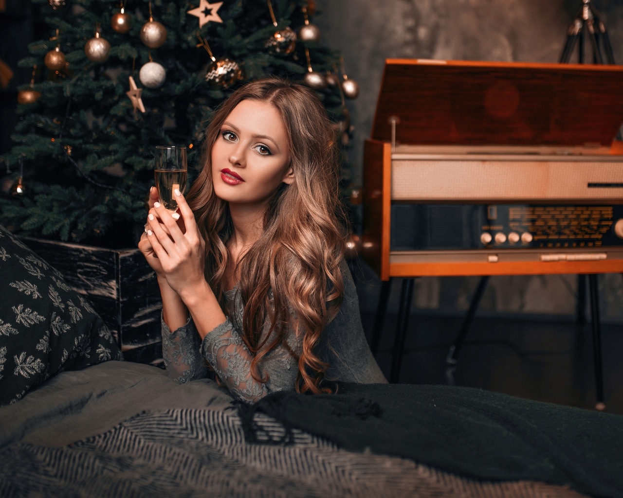 women, portrait, dress, drinking glass, bed, christmas tree, red lipstick, , 