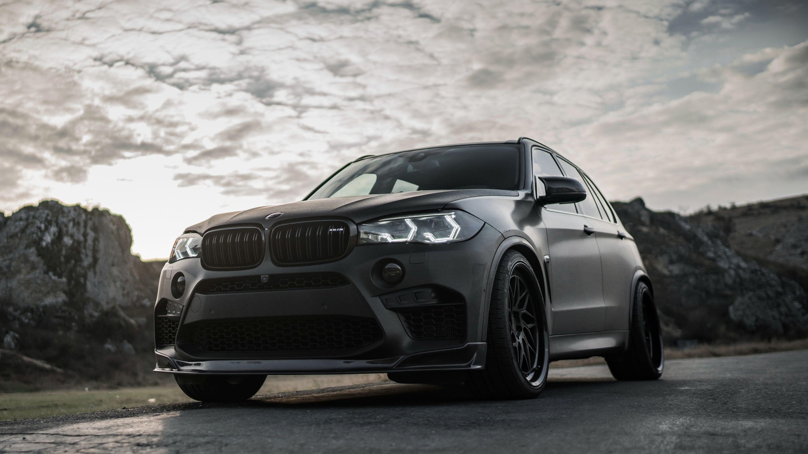 bmw, x5m