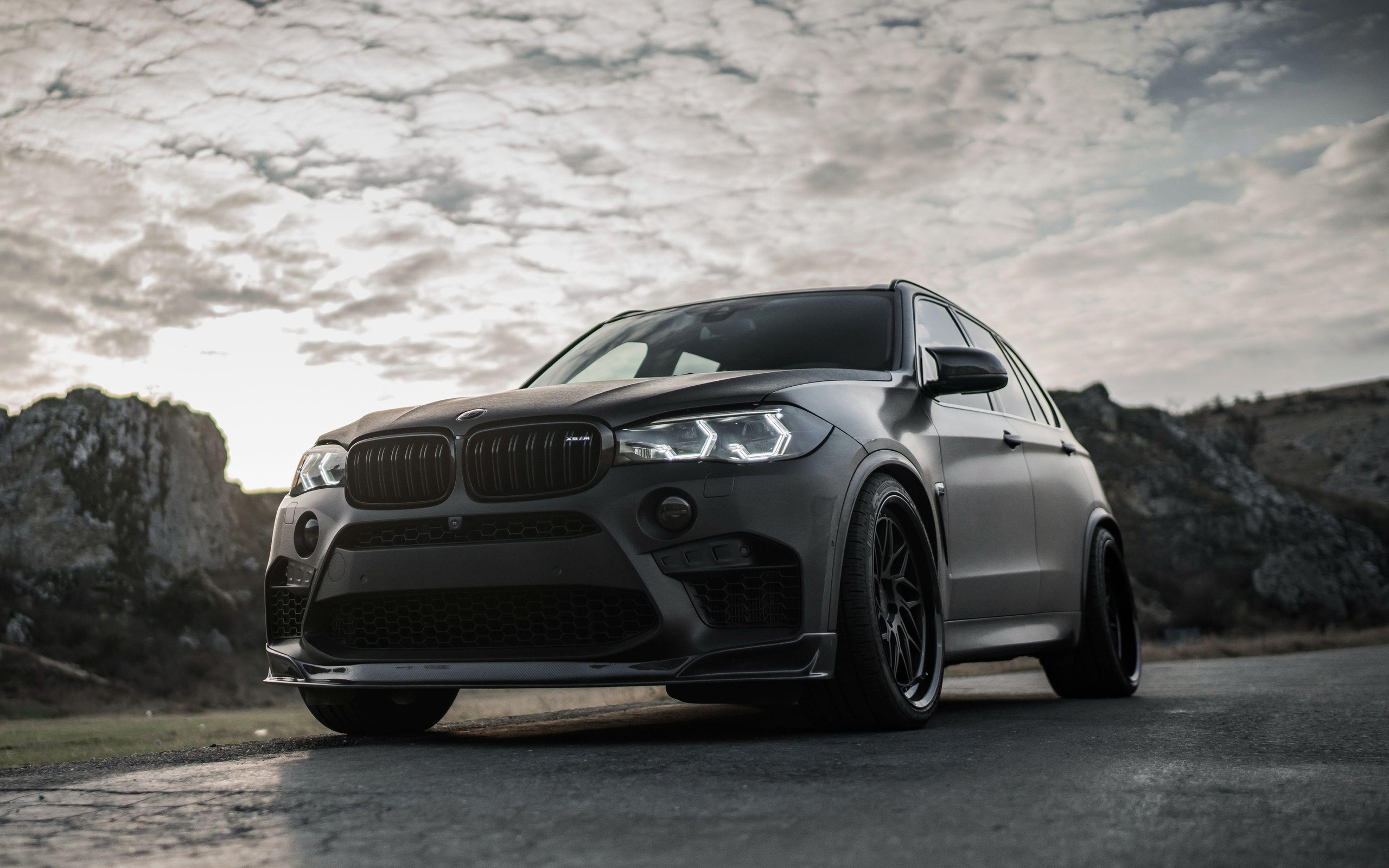 bmw, x5m