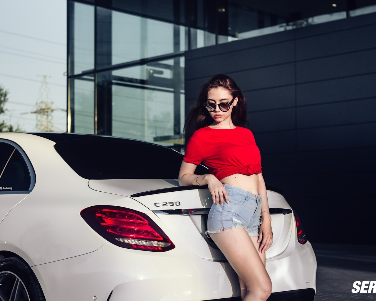 women, portrait, jean shorts, women outdoors, t-shirt, sunglasses, women with cars, seredin , 