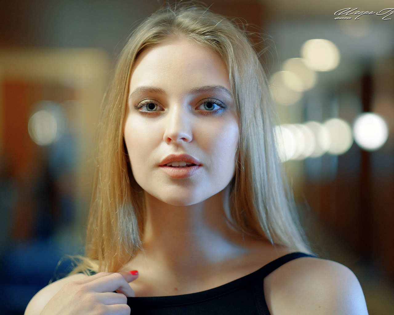 women, blonde, red nails, portrait, bare shoulders, bokeh, igor goodkov