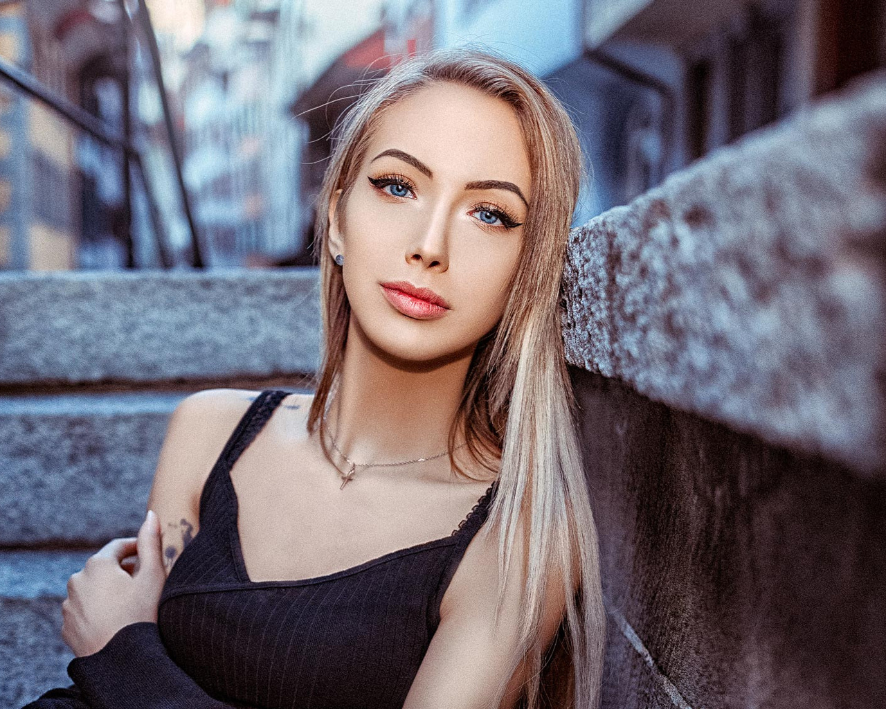 women, blonde, eyeliner, tattoo, portrait, blue eyes, stairs, john noe, , , , , , ,