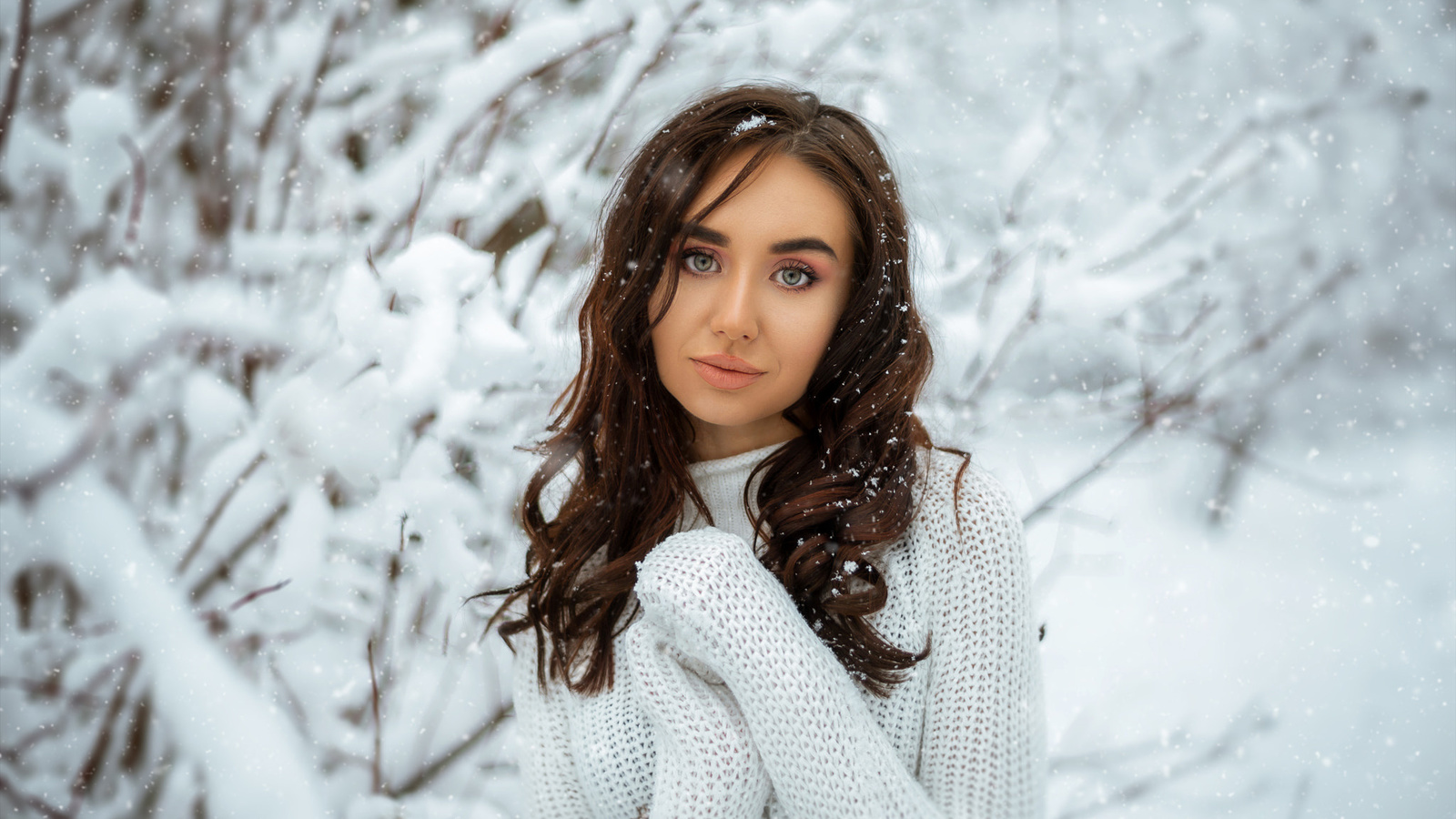 women, snow, winter, white sweater, portrait, women outdoors