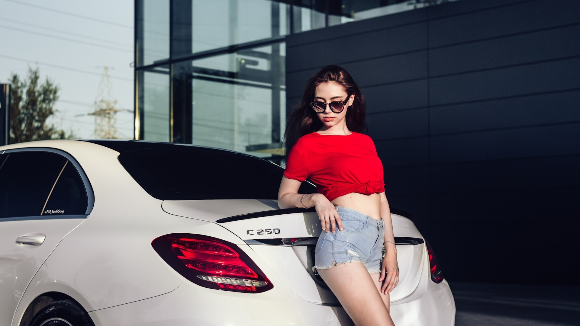 women, portrait, jean shorts, women outdoors, t-shirt, sunglasses, women with cars, seredin , 