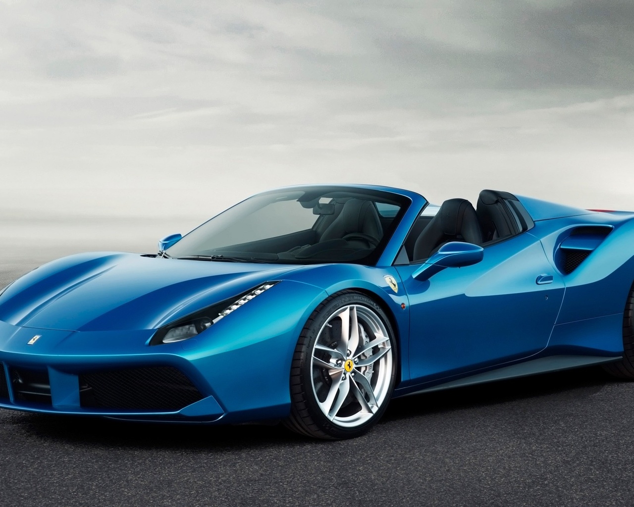 ferrari 488 spider, grand sport, hyper car