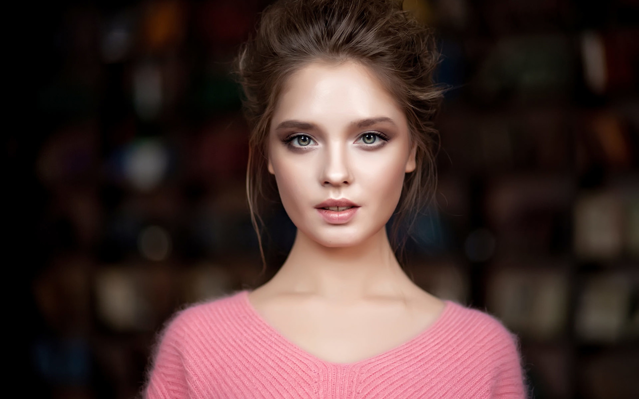 women, portrait, face, pink sweater, depth of field