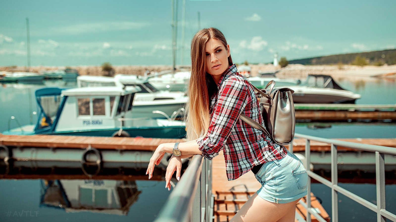 women, blonde, jean shorts, plaid shirt, boat, pier, handbags, women outdoors, long hair,  ,aleksandr suhar