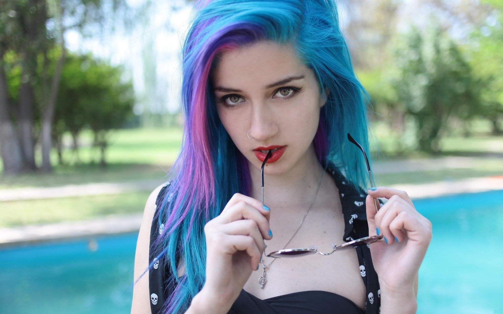 suicide girls, ,  