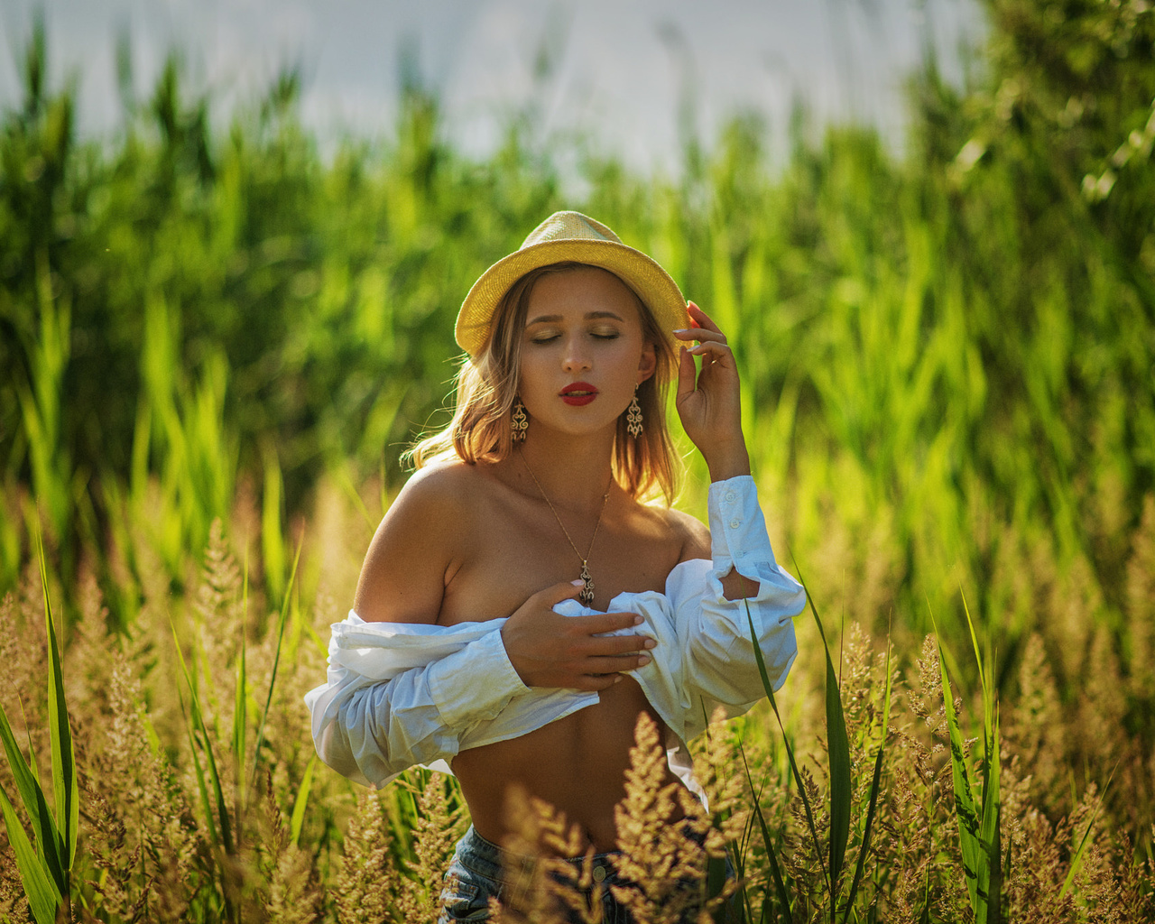 women, blonde, red lipstick, bare shoulders, closed eyes, hat, portrait, women outdoors, hands on boobs, belly, necklace, white shirt, denim