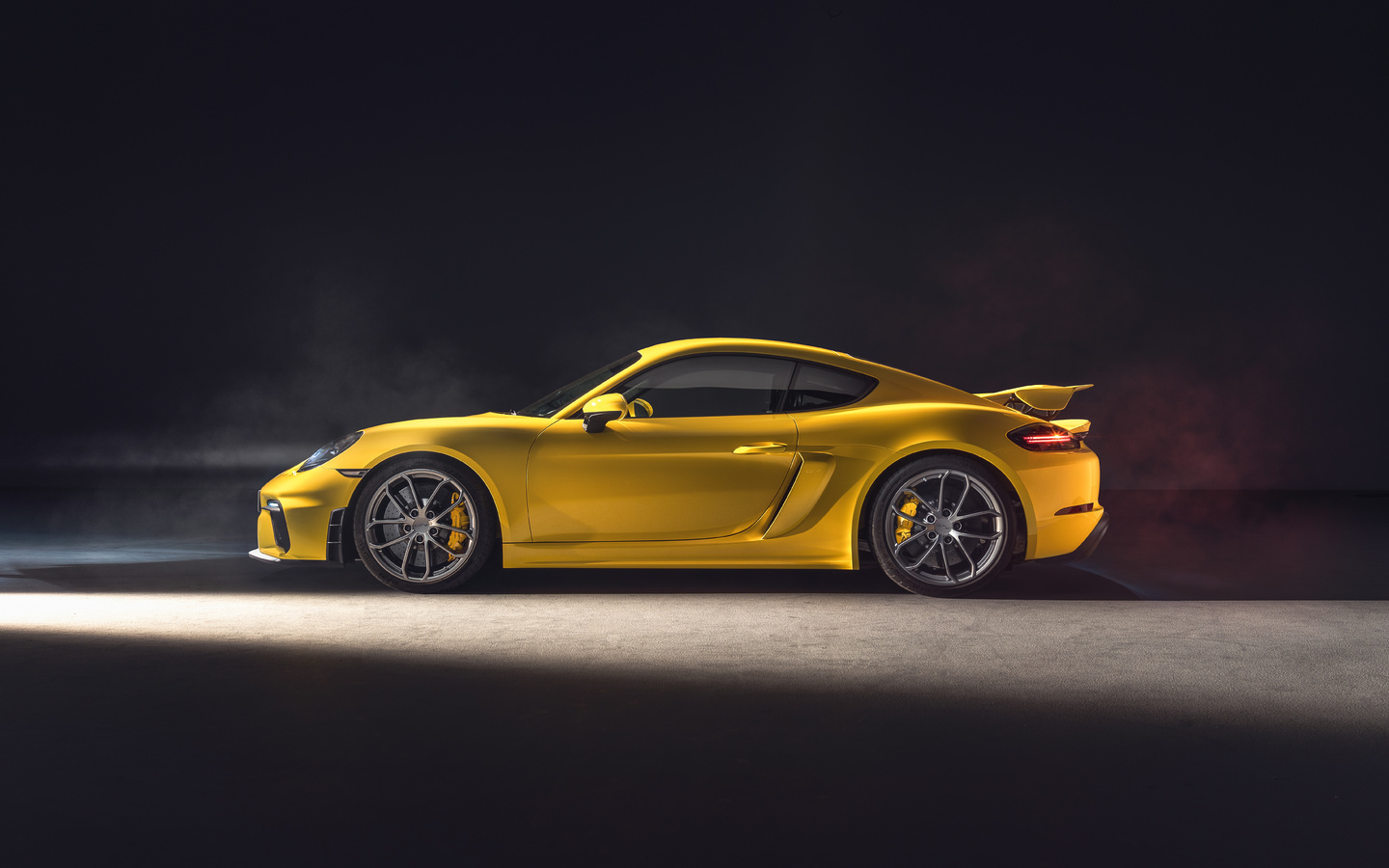 ,  , porsche cayman gt4