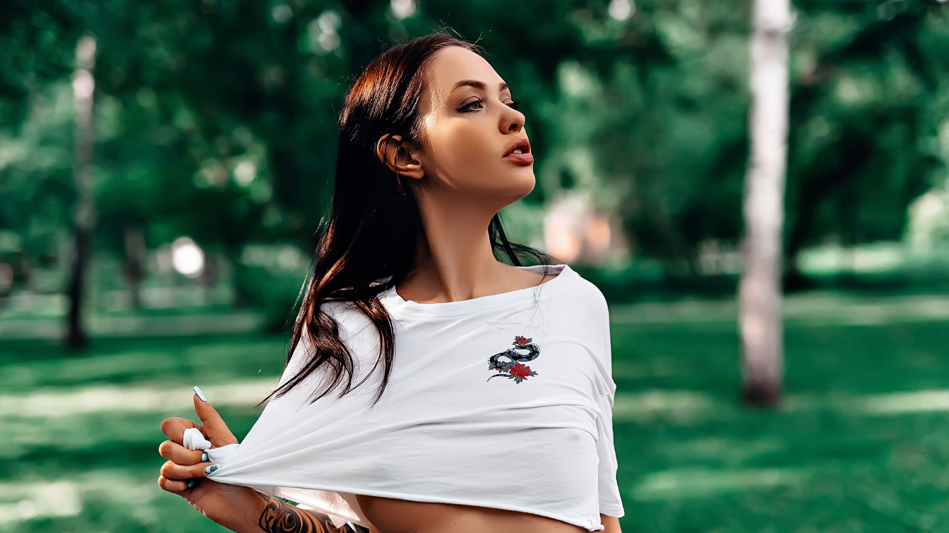 women, underboob, grass, looking away, boobs, crop top, trees, women outdoors, portrait, tattoo, t-shirt, brunette, no bra