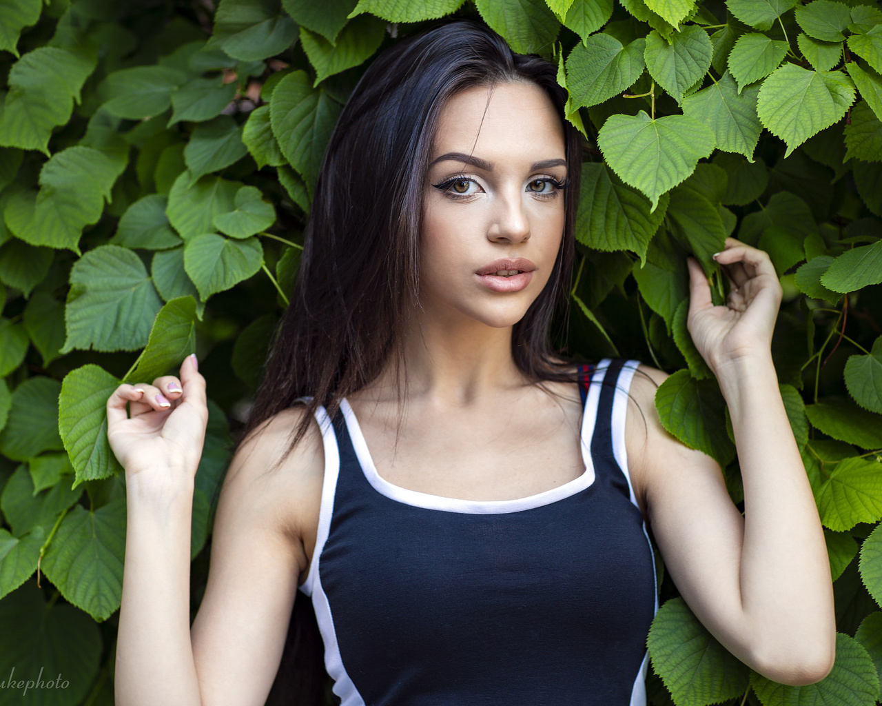 women, portrait, face, eyeliner, juicy lips, ruslan duke