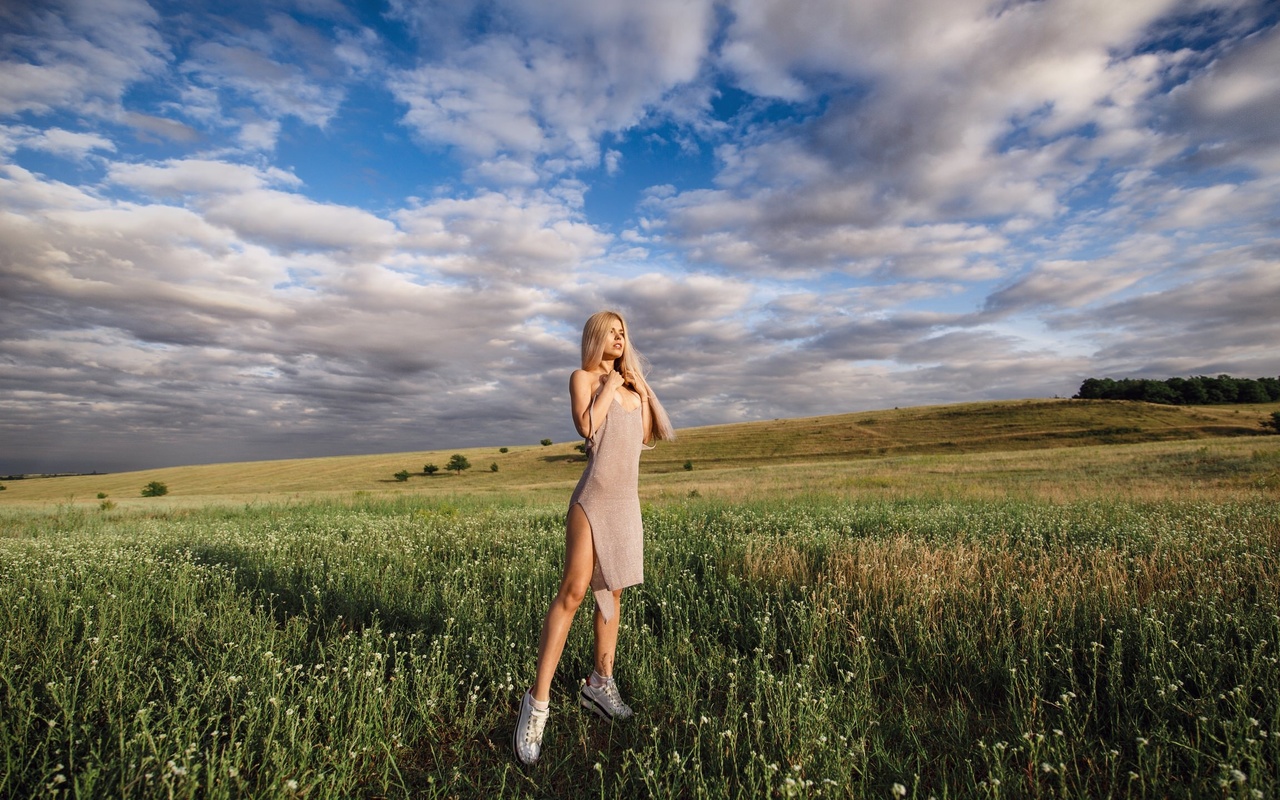 women, blonde, long hair, women outdoors, sneakers, socks, dress, brunette, looking away, sky, clouds