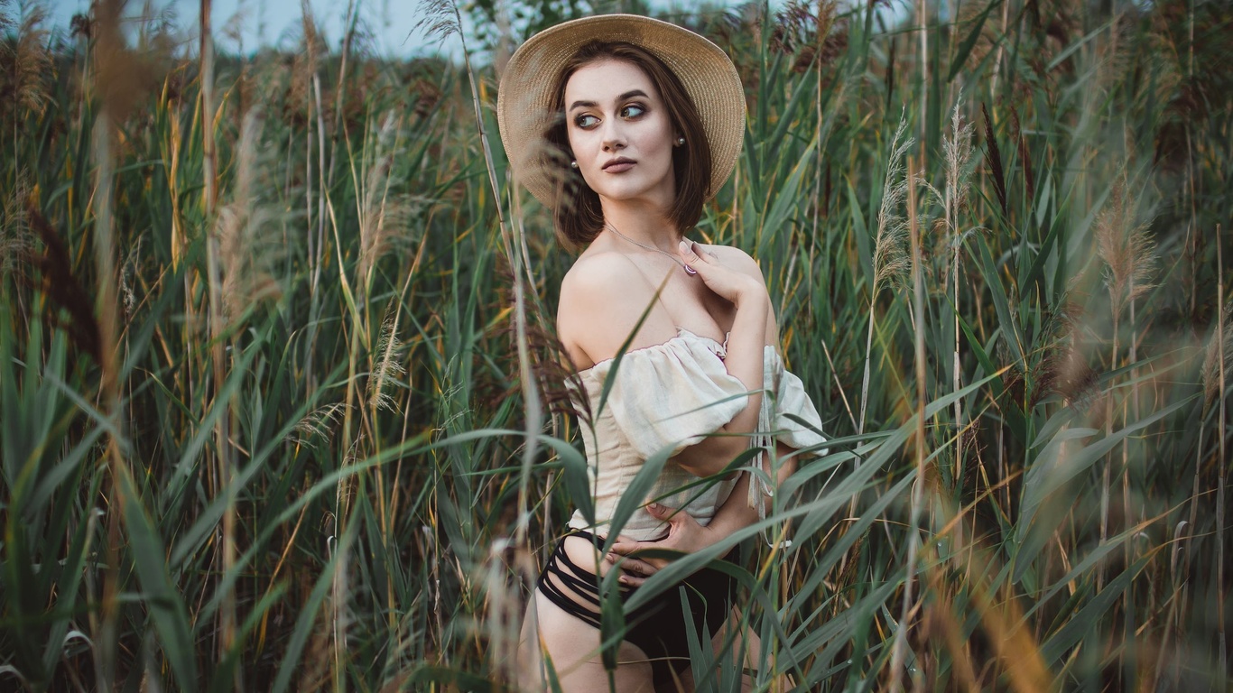 women, hat, swimwear, looking away, brunette, necklace, women outdoors, bare shoulders