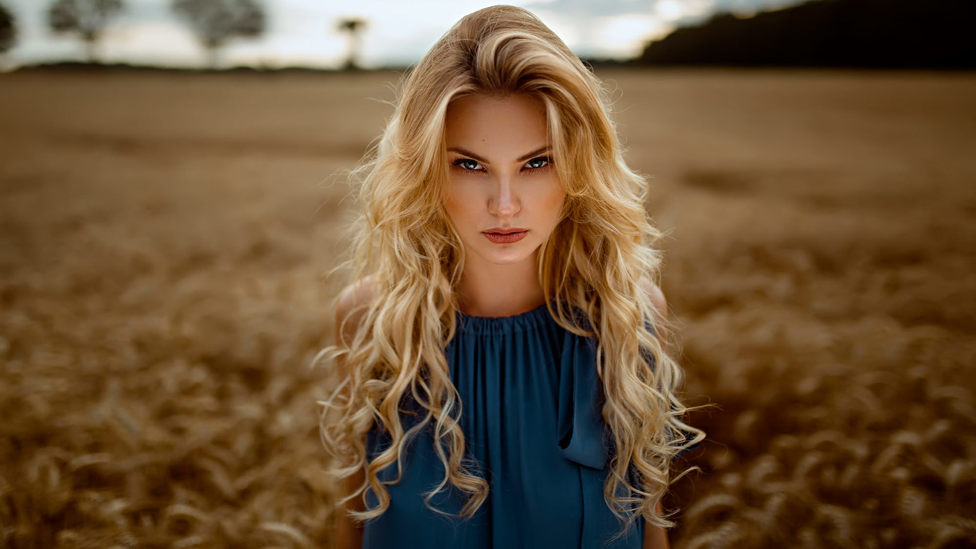 women, damian piorko, blonde, portrait, long hair, wavy hair, women outdoors