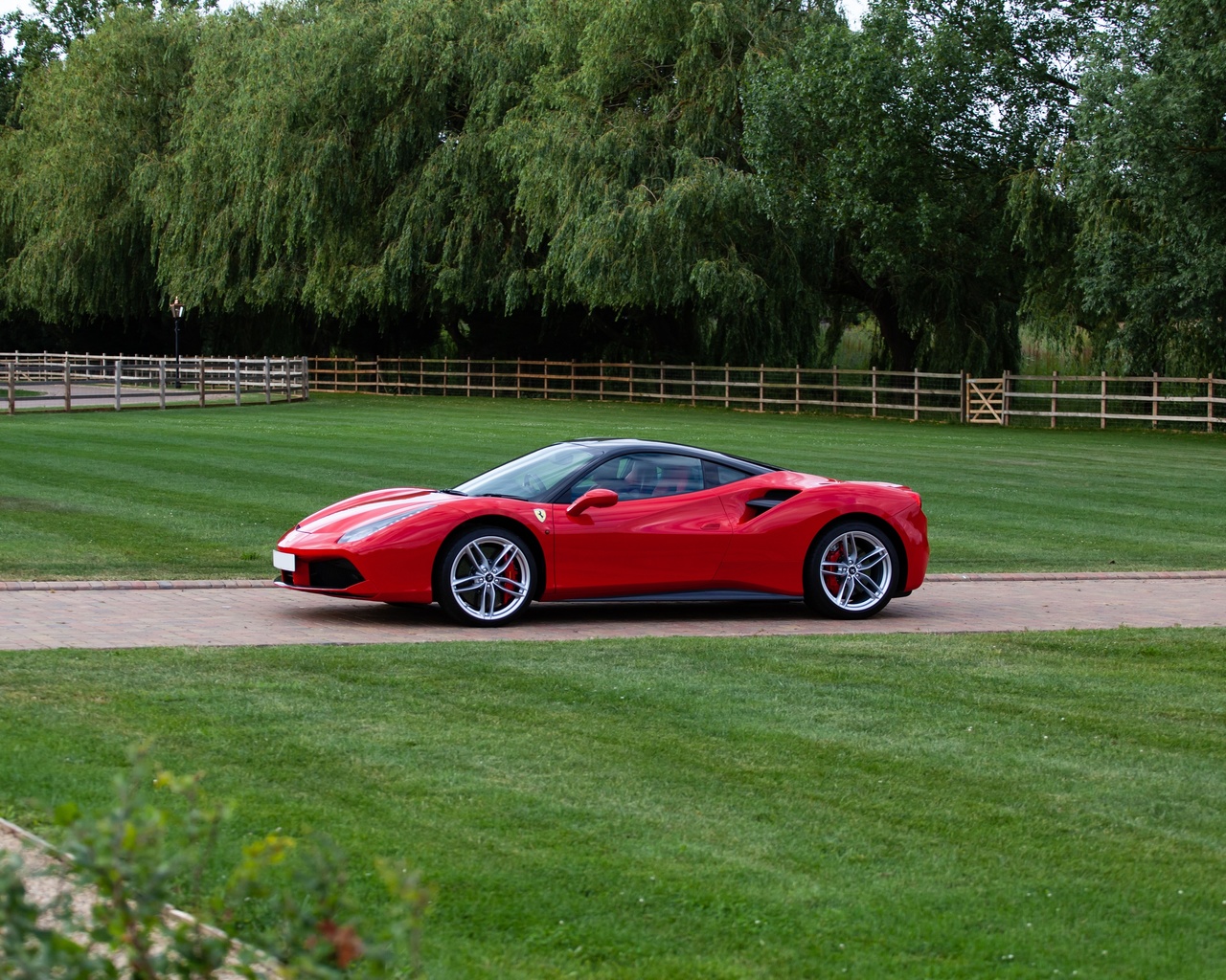 ferrari-488, , 