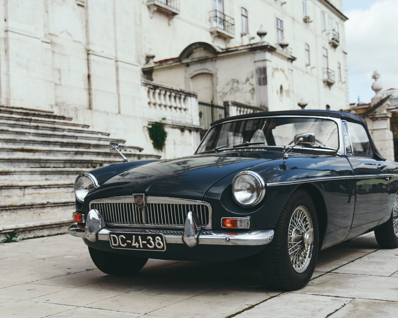 mg mgb, 1973, exterior, black roadster, mgb roadster, retro cars, black