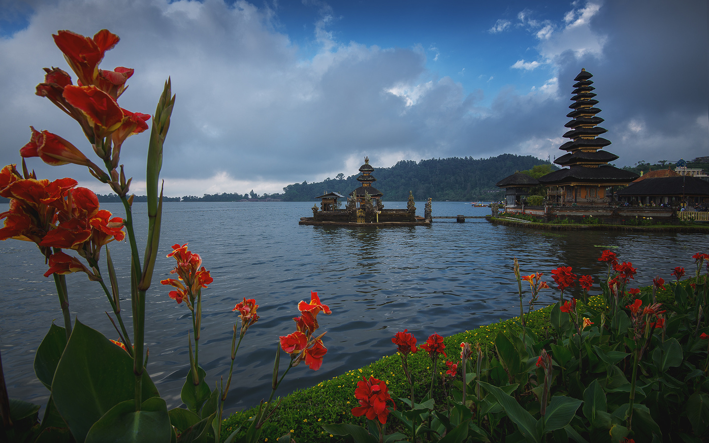 , , , , , , , , ,   , pura ulun danu