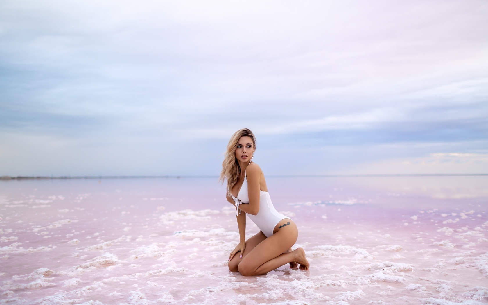 women, vitaly skitaev, blonde, kneeling, ass, water, cleavage, swimwear, one-piece swimsuit, brunette, women outdoors, pink nails, tattoo