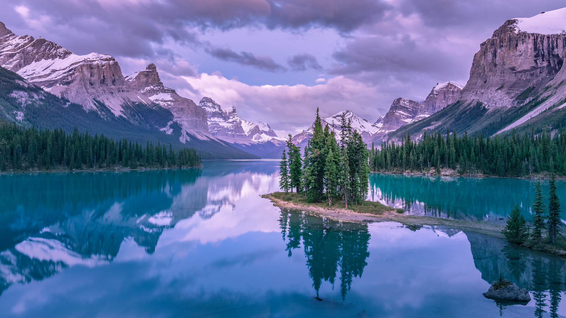 spirit island, jasper national park, maligne lake, 