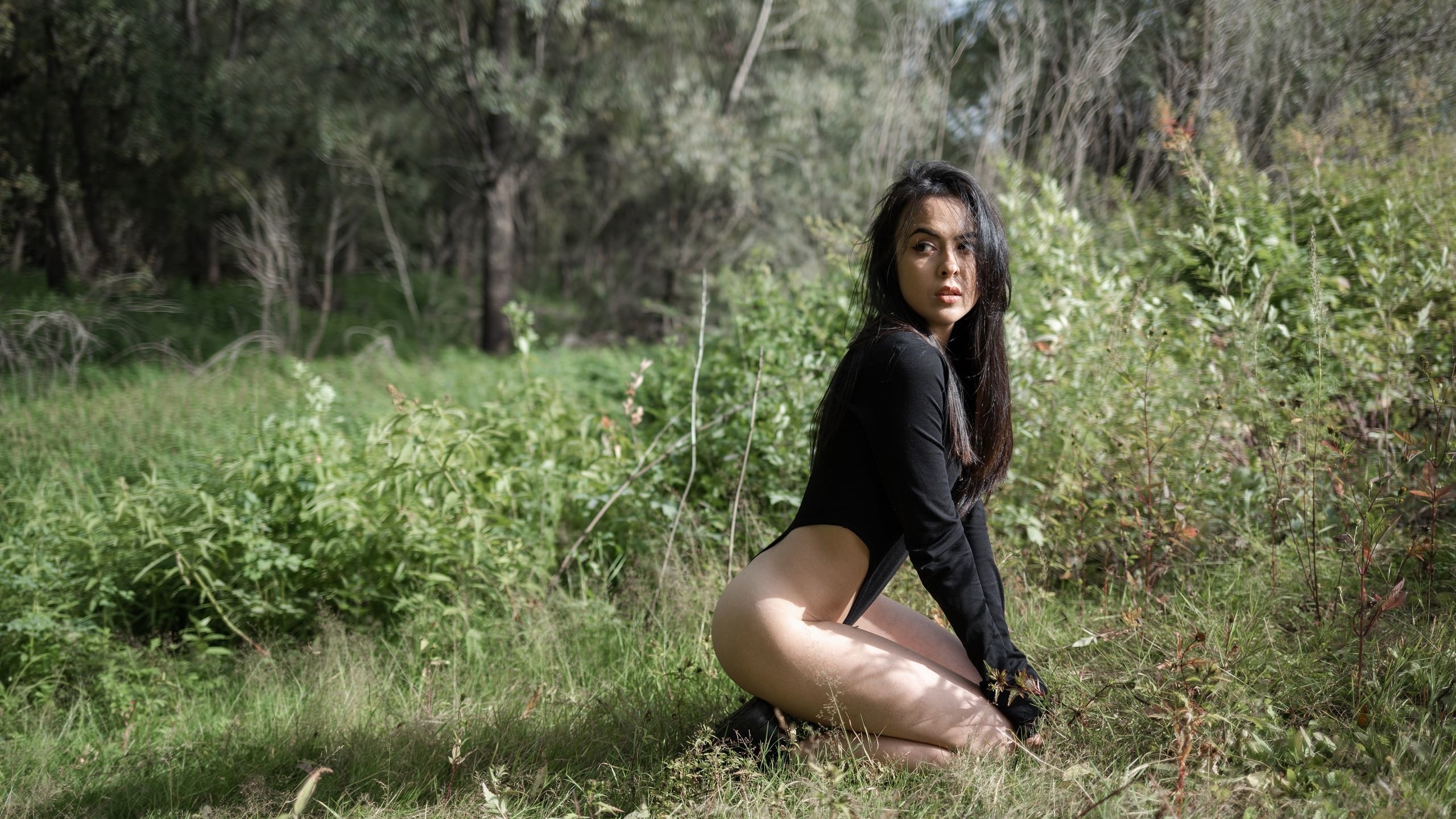 women, trees, bodysuit, leotard, women outdoors, nature, ass, looking away, kneeling, long hair, black hair