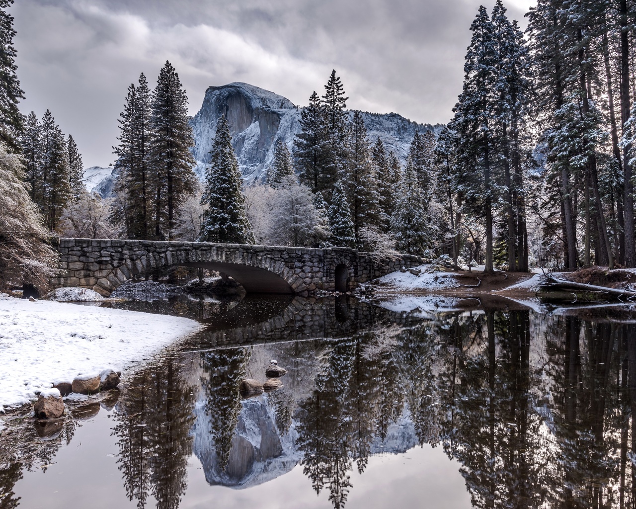 landscape, not a frozen lake, mountains, snow