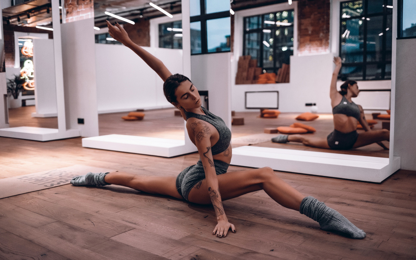 women, flexible, mirror, reflection, closed eyes, ass, tattoo, brunette, sportwear, women indoors, on the floor